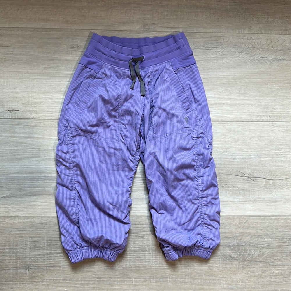 Ivivva purple joggers, child size 6, in excellent condition.